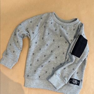 Molo Light Gray Sweatshirt with Black Pocket